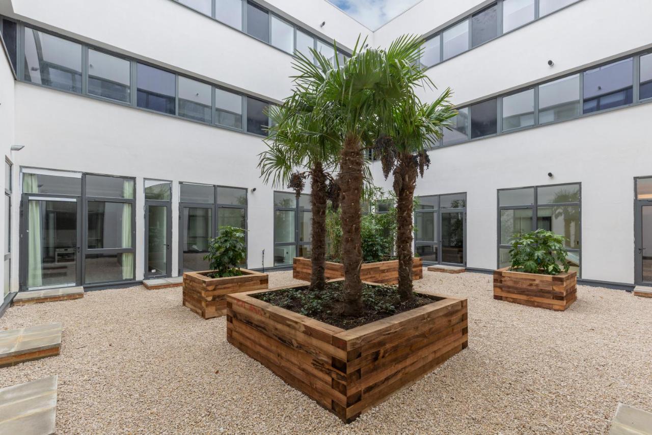 The Atrium Lejlighed Milton Keynes Eksteriør billede